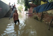 Low-lying areas in Capital submerged into Yamuna water