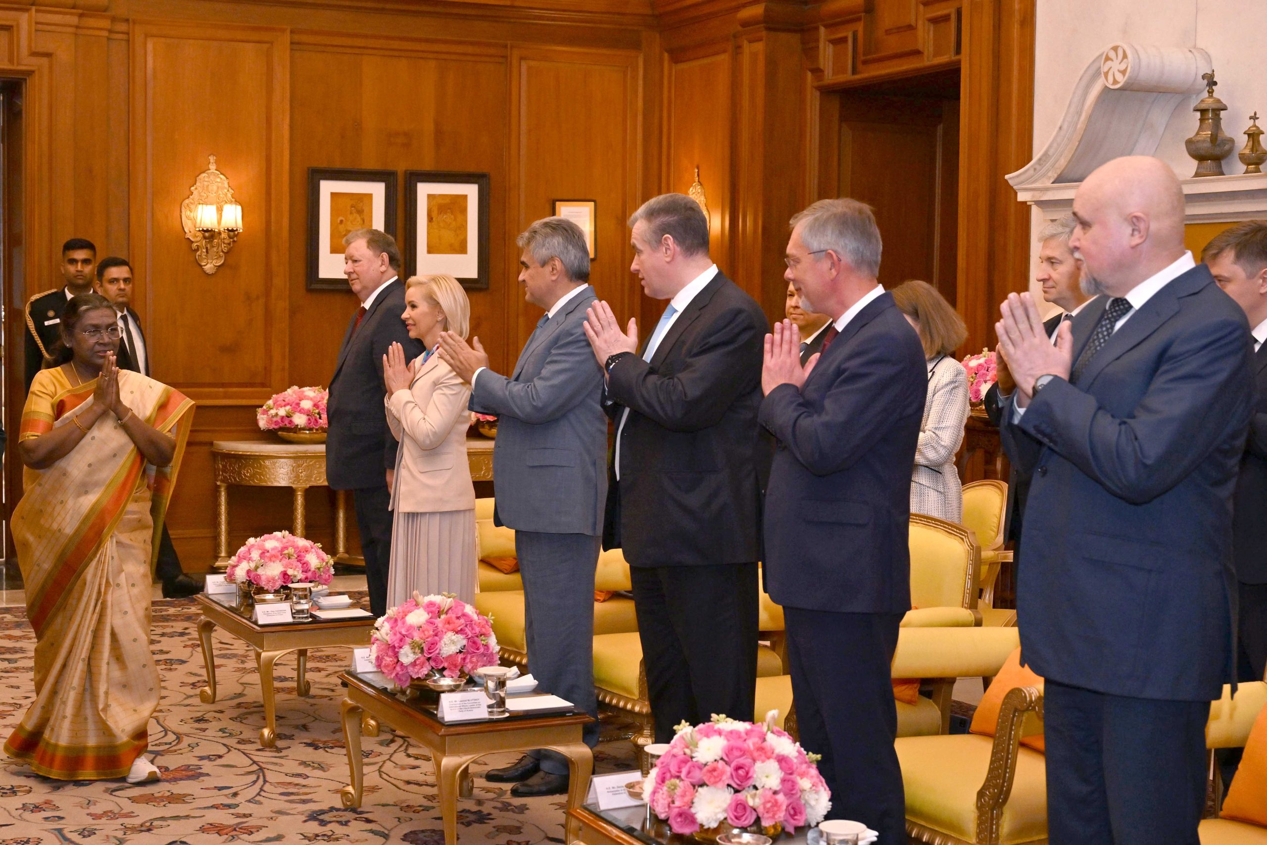 Indo-Russian Ties : Putin’s Visit & the Changing Global Order